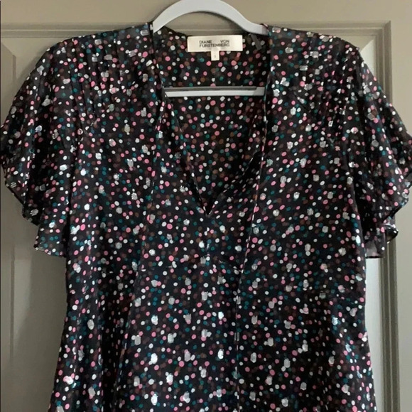 NWOT Diane Von Furstenberg Multicolored Dots Top - Picture 2 of 3